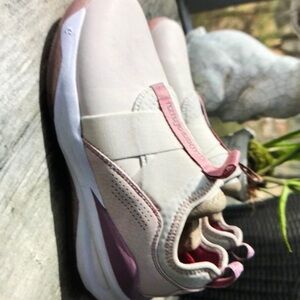 New clove comfort sneakers nursing Clara lace limited edition shoes